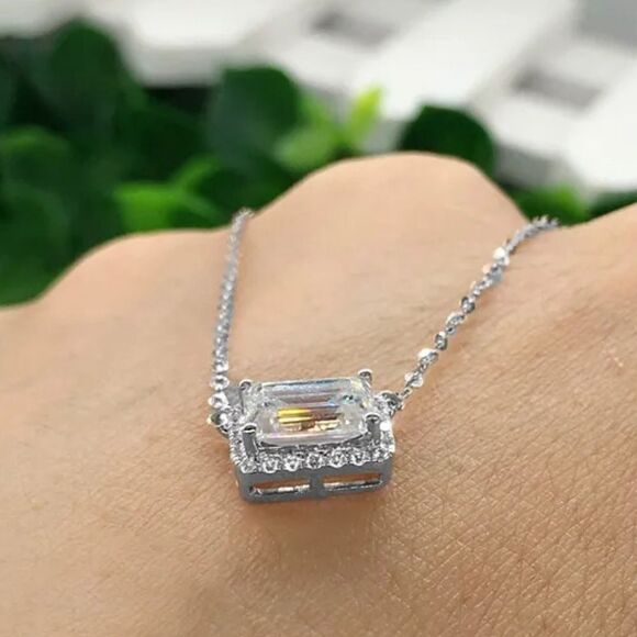 The Beauty Box luxury pendant necklace in 925 silver - Picture 2 of 5